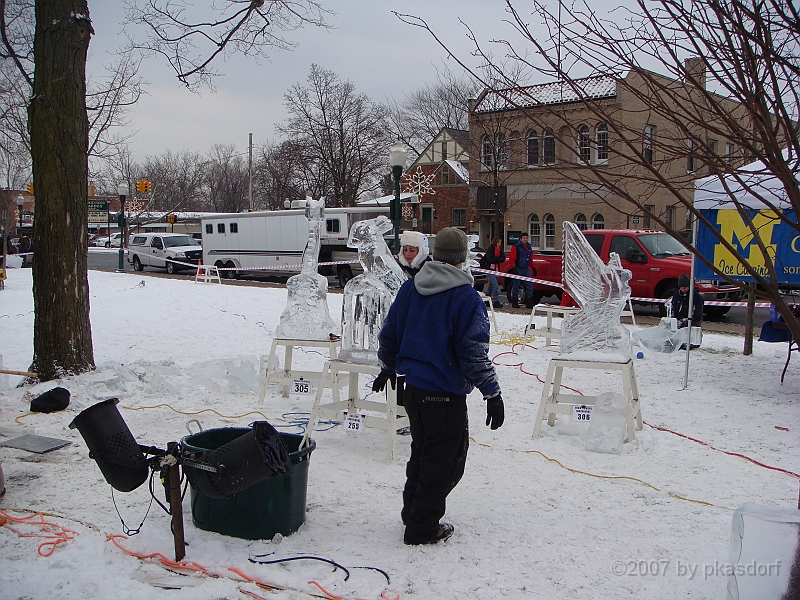 015 Plymouth Ice Show [2008 Jan 26].JPG - Scenes from the Plymouth, Michigan Annual Ice Show.